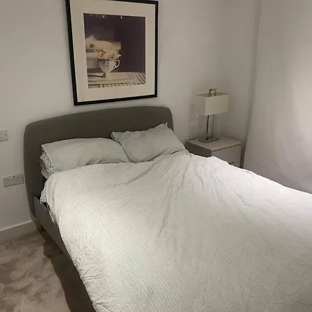 Stunning 2 Bedroom Apartment